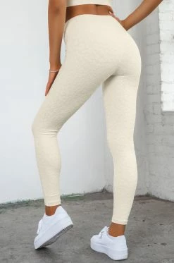 MONOB Work It Out - Cream