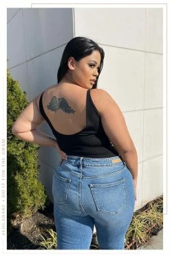 VRT Clothing Jaila - Black