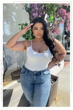 VRT Jaila - White Clothing