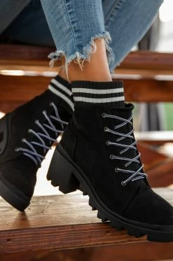 TMJ Shoes Weekend Latte - Black