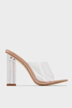 CapeRobb Hunty - Nude