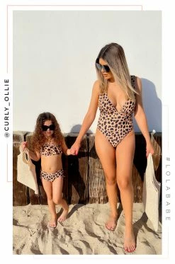 MW Sarena - Cheetah Swim