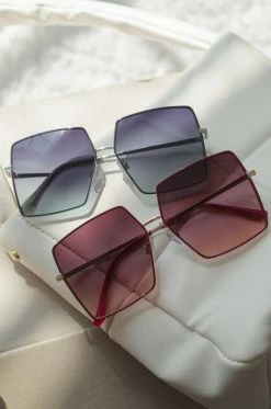 SH Bossy Views - Pink Accessories