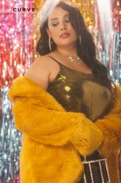 ZENOBIA Turning Heads - Gold Dresses