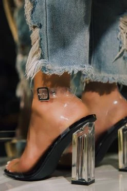 SOME Barely There - Black