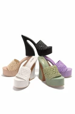 SOME Cataleya - Bone Shoes