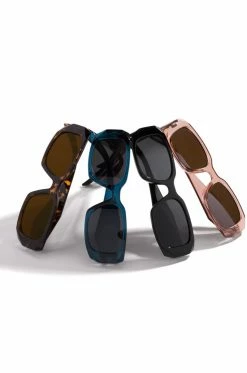 SH Christy - Blue Accessories