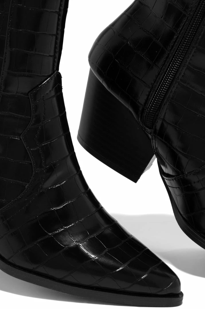 QUPD Orra - Black Shoes