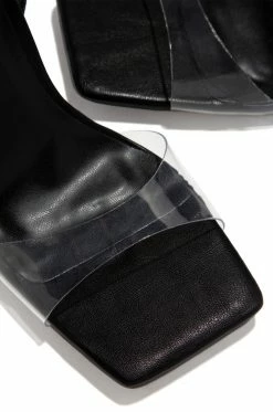 SOME Adriela - Black