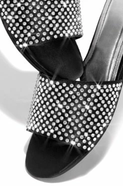 BBOO Shoes Ula - Black