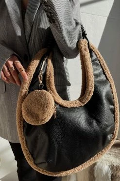 UR Accessories City Escape - Black