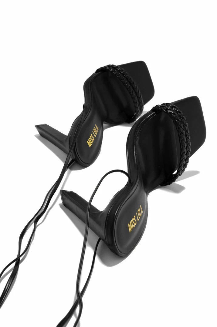 SOME Jasmine - Black Shoes