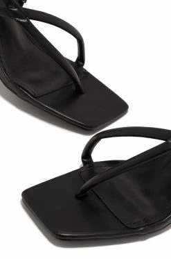 SOME Camella - Black Shoes