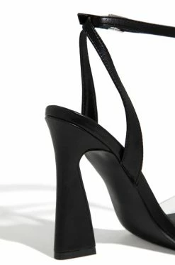 SOME Adriela - Black