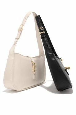 FA Nyara - Black Accessories