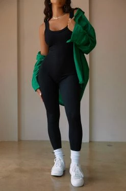 LX Clothing Stefany - Black