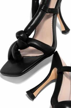 SOULP Amara - Black Shoes