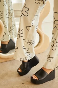 BBOO Shoes Karina - Black