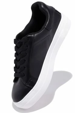 SODA New Goals - Black Shoes