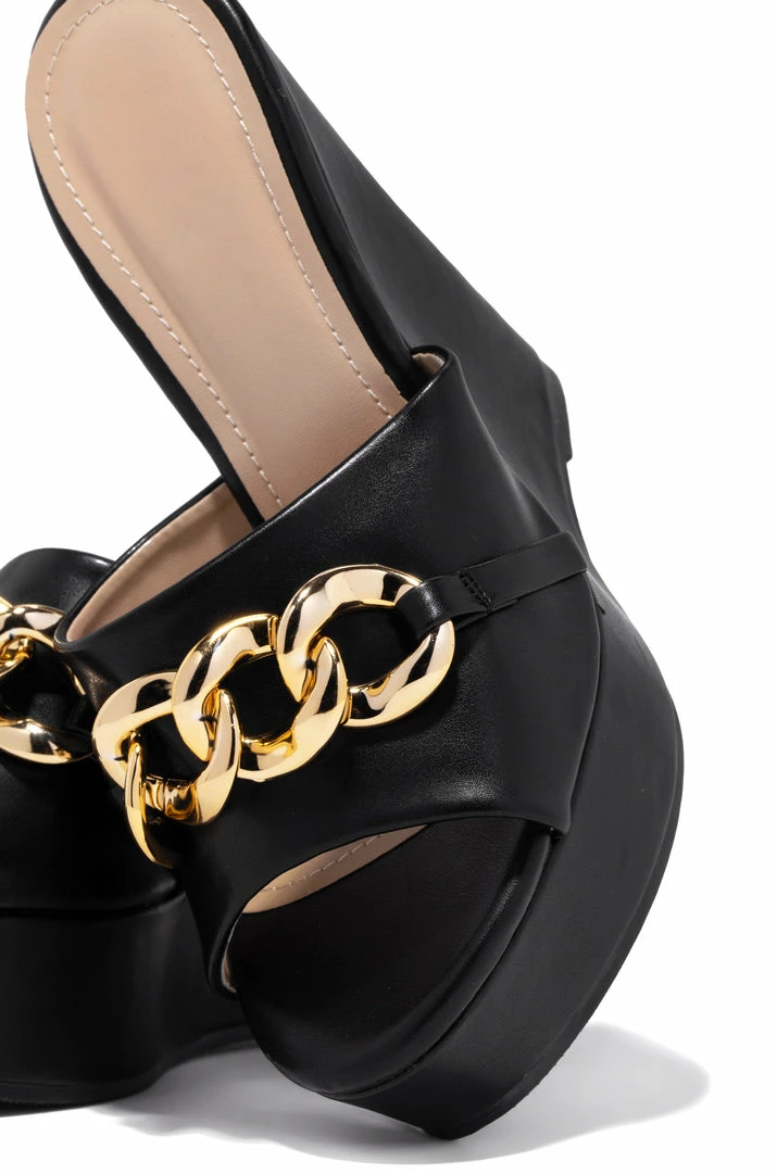 PZLE Resort Vibes - Black Shoes