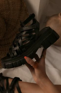 LEMND The Vibes Platform Sandal - Black Shoes