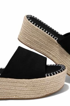 BBOO Tulum Diaries - Black Shoes