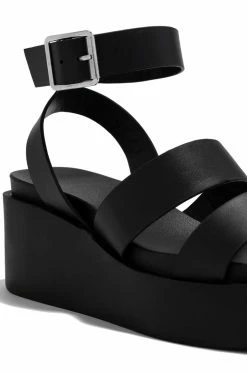 QUPD Shoes Weekend Brunch - Black