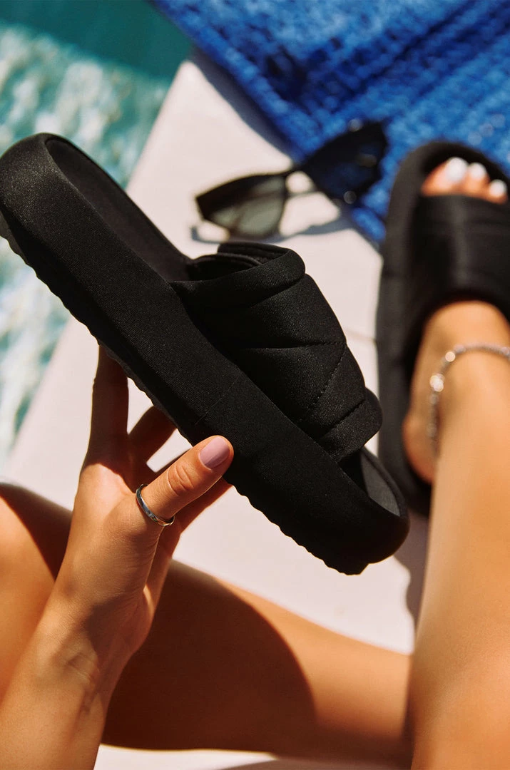 LILIA Shoes Vibey - Black