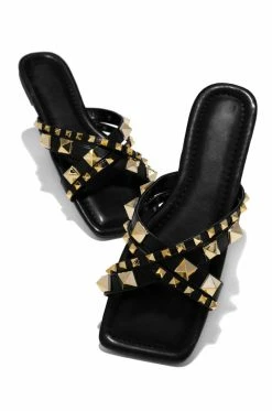 CAPEROBB Shoes Weekend Vacay - Black