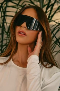 SH Accessories Hot Views - Black