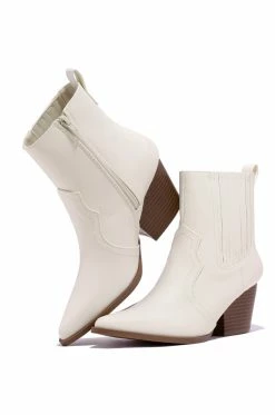 QUPD Orra - Bone Shoes