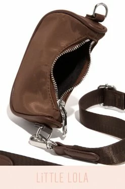 UR IG Queen - Mocha Accessories