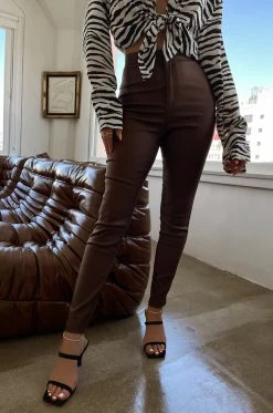 HB No Regrets - Brown Curve