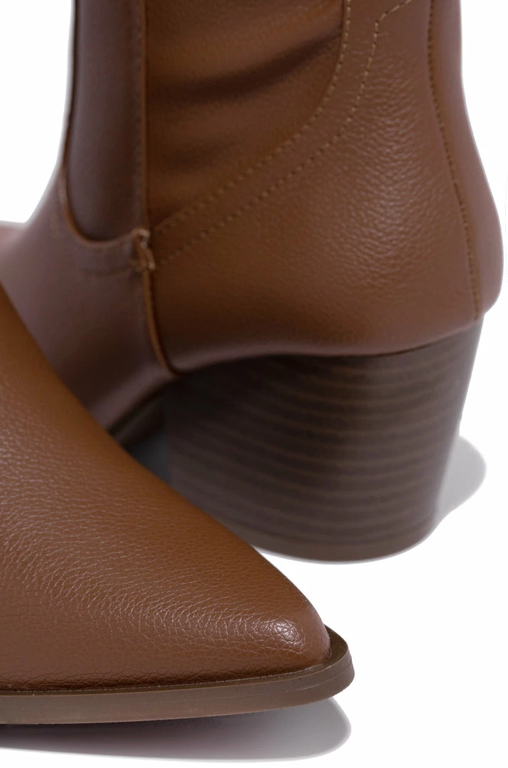 QUPD Shoes Mackenzie - Camel