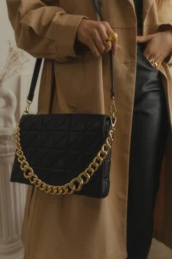 UR Chic Savvy - Black