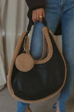 UR Accessories City Escape - Black