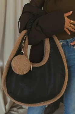 UR Accessories City Escape - Black