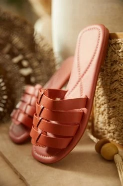QUPD Island Time - Coral Shoes
