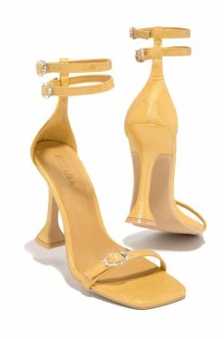 SOME Iriel - Gold Shoes