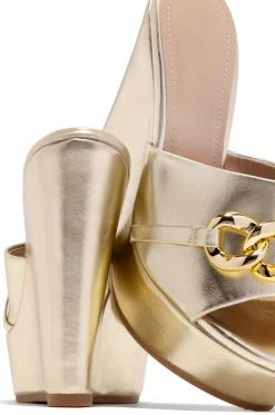 PZLE Resort Vibes - Gold Shoes