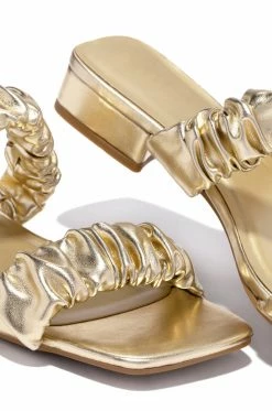 SODA Riviera - Gold Shoes