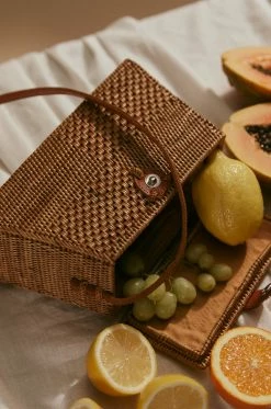 EVR Island Girl - Tan