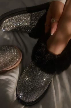 LILIA Shoes Luxe Status - Black