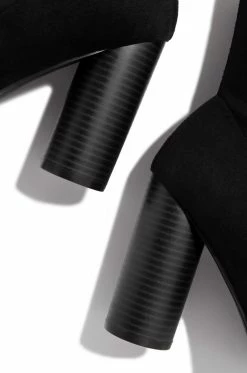 LILIA Gabrielle - Black