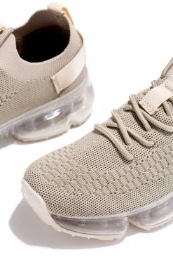 LSHE Chase The Dream - Nude