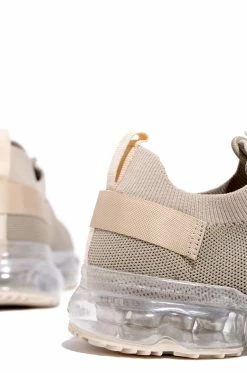 LSHE Chase The Dream - Nude