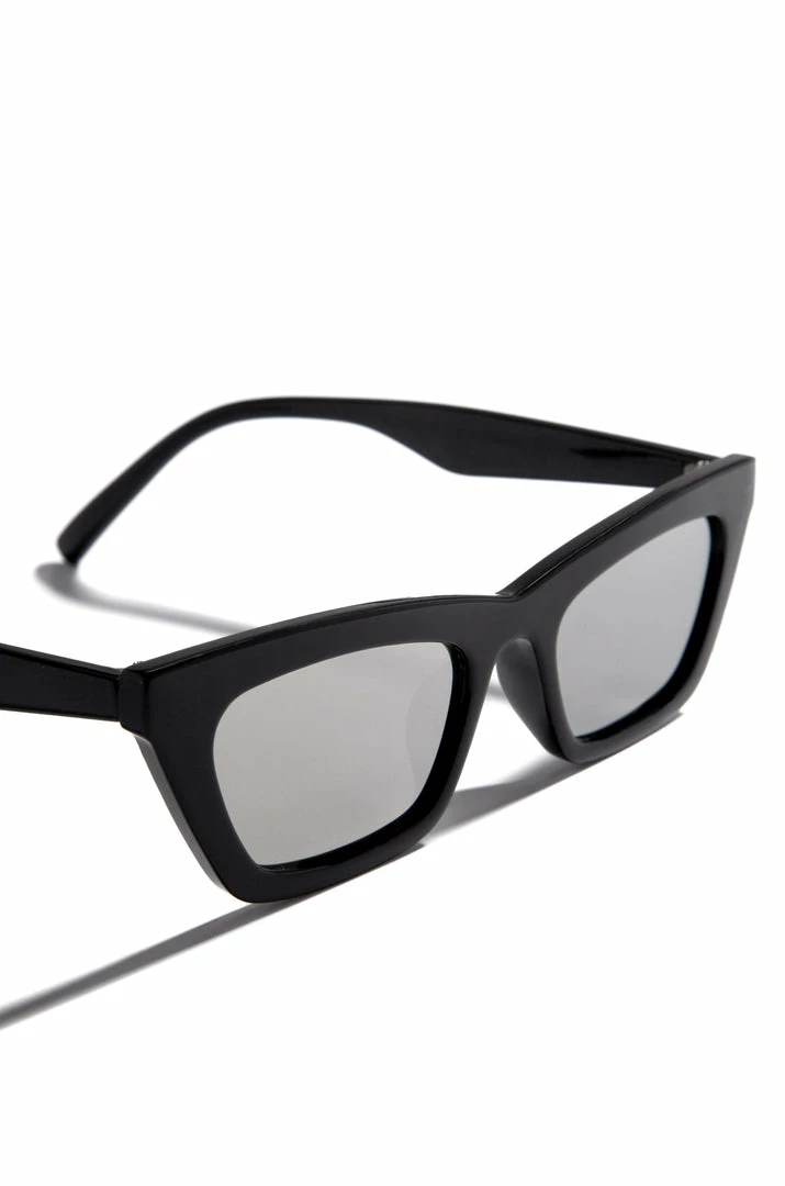 HD Accessories She's Iconic Sunglasses - Black/Silver