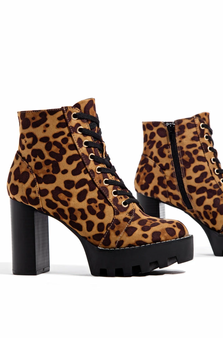 BBOO Shoes Drop It Low - Leopard