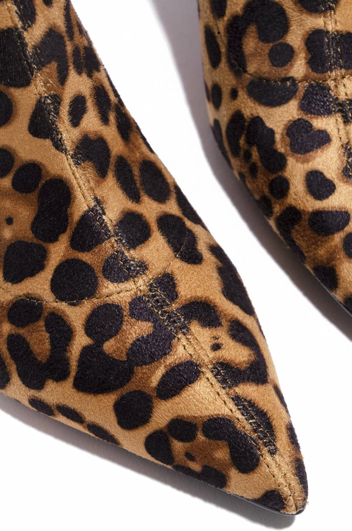LILIA Make A Statement - Tan Leopard Shoes