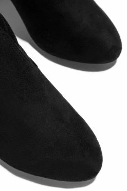 WDIVA Winning Love - Black Shoes